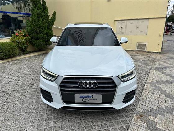 AUDI Q3 2.0 TFSI AMBIENTE QUATTRO 4P GASOLINA S TRONIC